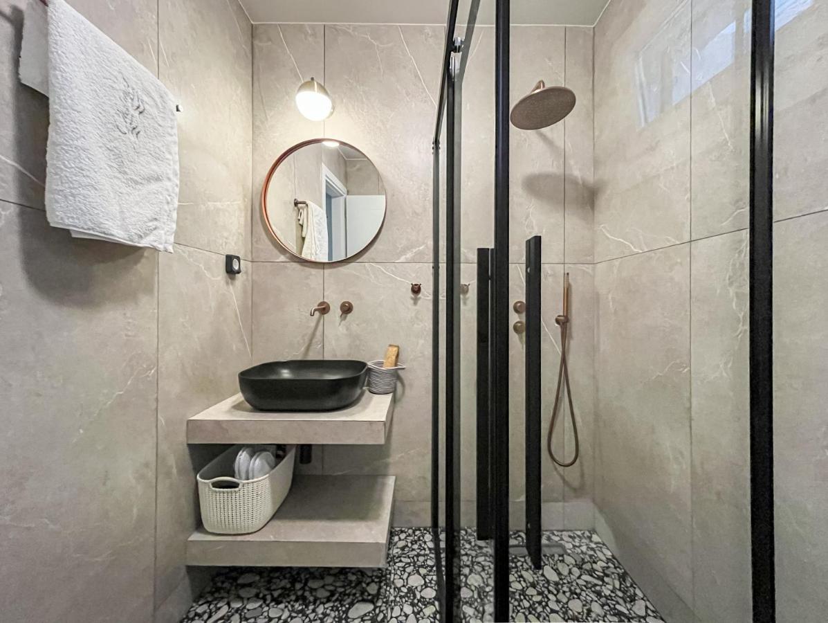 Chelmis Sea Front Apartments - Atlantis Argostoli  Ngoại thất bức ảnh
