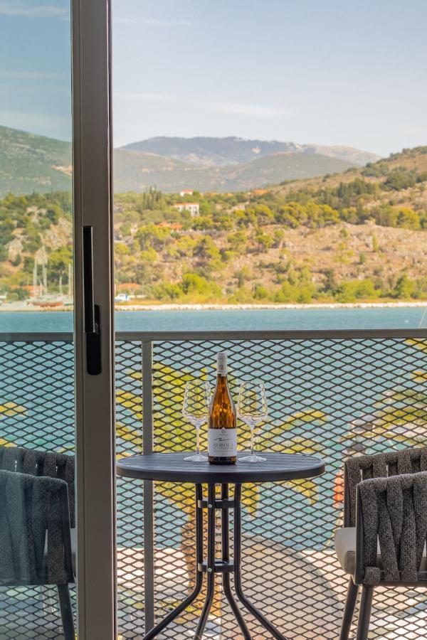 Chelmis Sea Front Apartments - Atlantis Argostoli  Ngoại thất bức ảnh