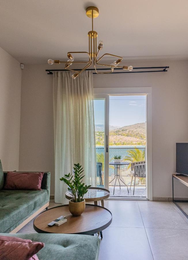 Chelmis Sea Front Apartments - Atlantis Argostoli  Ngoại thất bức ảnh