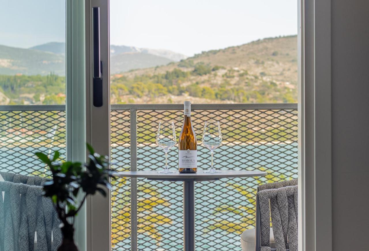 Chelmis Sea Front Apartments - Atlantis Argostoli  Ngoại thất bức ảnh