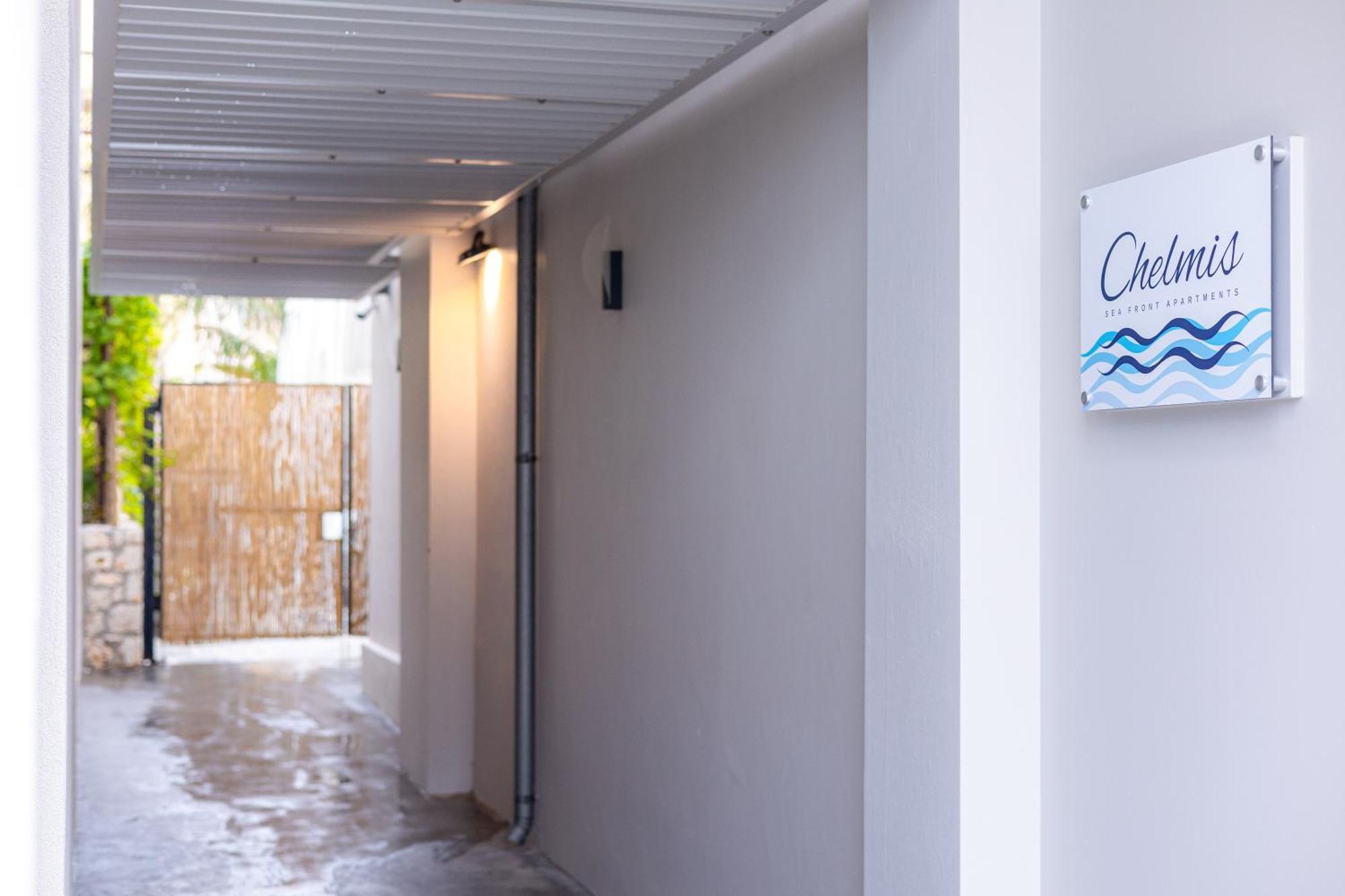 Chelmis Sea Front Apartments - Atlantis Argostoli  Ngoại thất bức ảnh